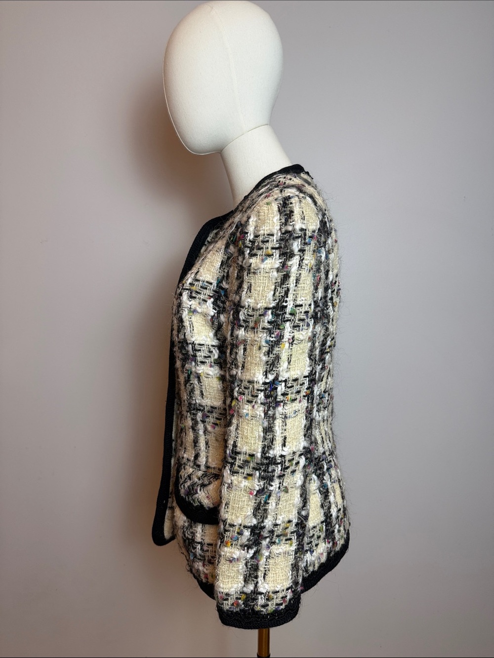 ✨Vintage VIRANI White Label Plaid Tweed Bouclé Blazer Jacket (Chanel Style)✨ - Picture 4 of 10